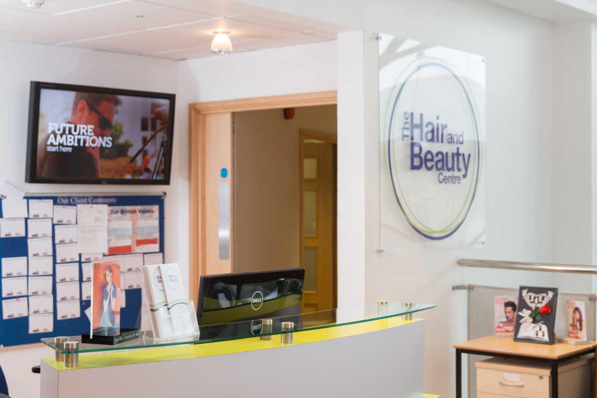 hair and beauty reception desk