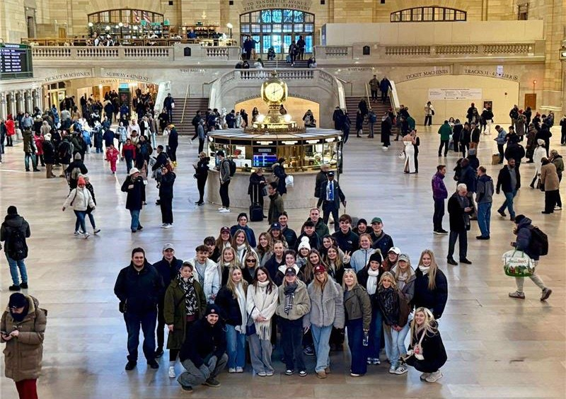 Students standing in a group in Grand Central Station in New York