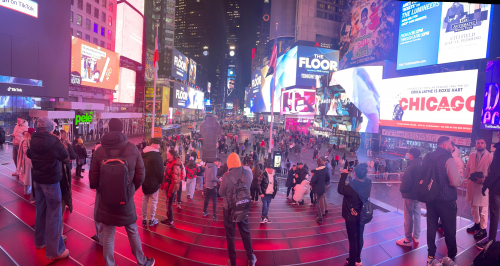 Panorama photograph of Times Square taken by Tom